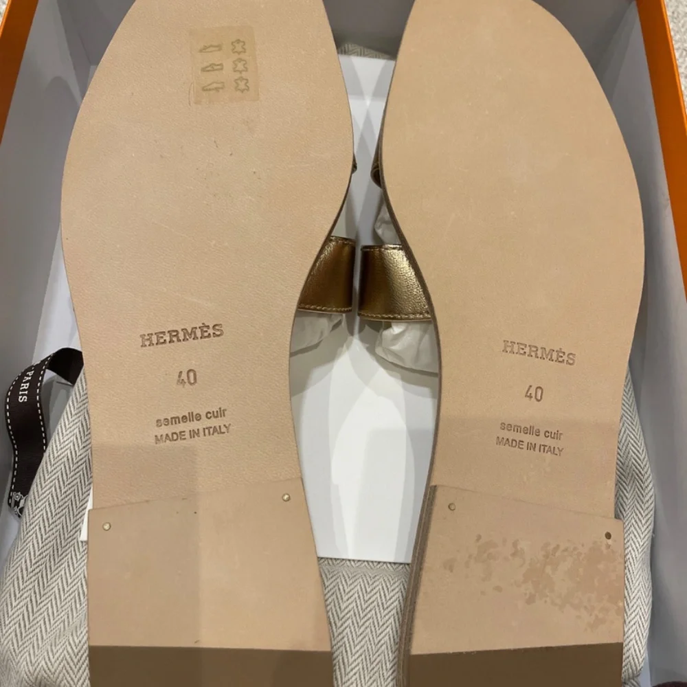 Hermes Oran Sandals - Picture 2 of 5